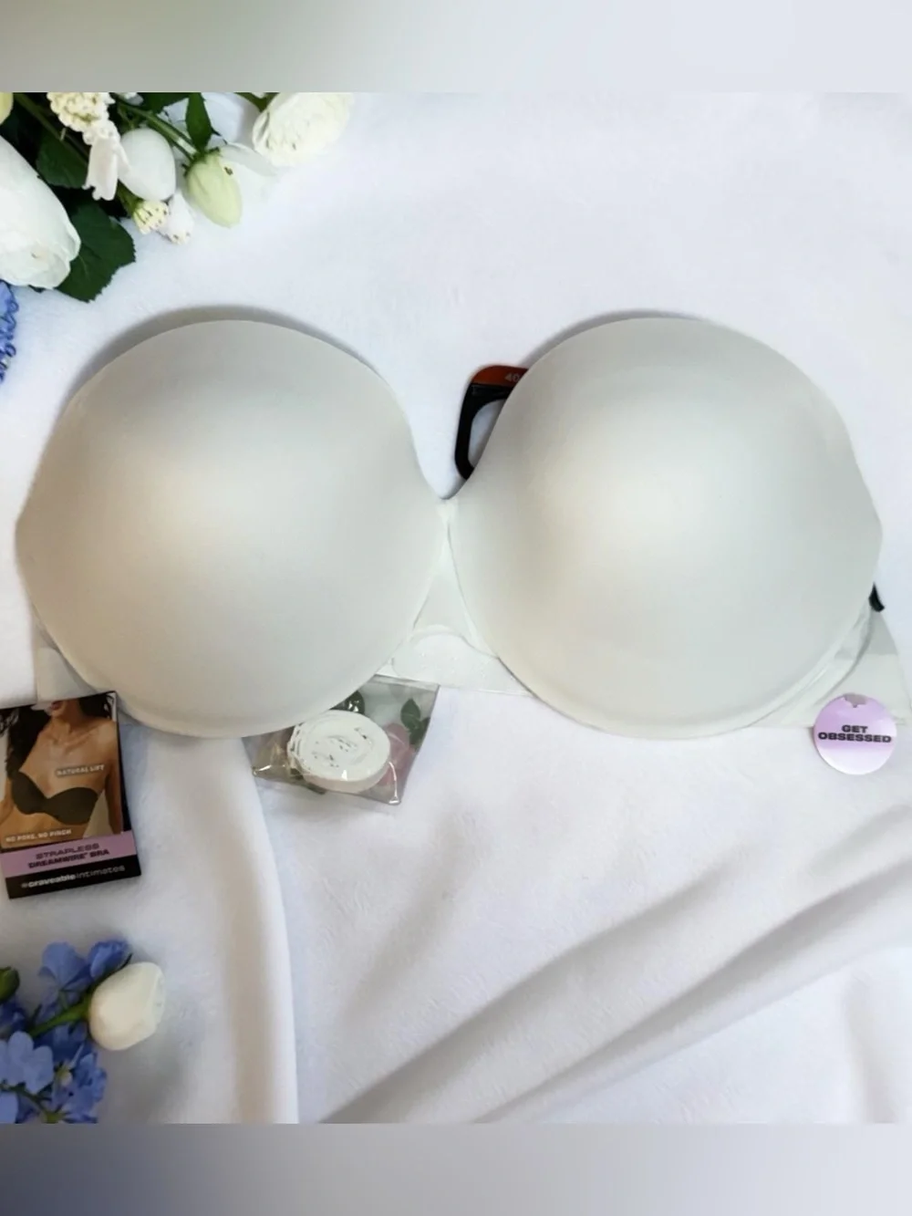 NWT Maidenform Strapless Smooth Molded Bra - White